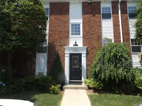 146 Church St #2C, Kings Park, NY 11754