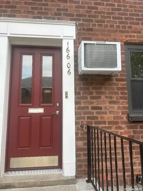 166-06 17th Rd #3-81, Whitestone, NY 11357