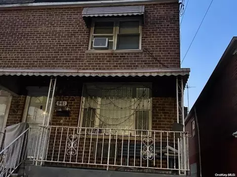 941 E 215th St, New York, NY 10469
