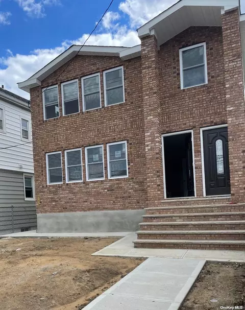 226-06 147th Ave, New York, NY 11413