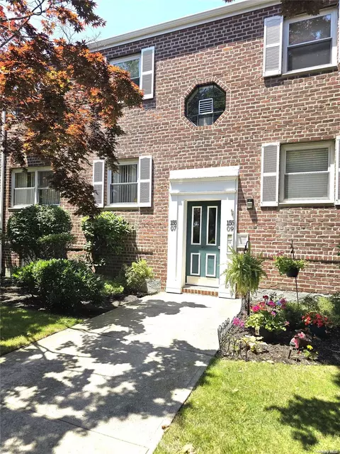 155-07 89th St #3, Howard Beach, NY 11414