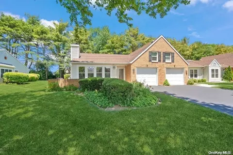 63 Standish Dr #63, Mount Sinai, NY 11766