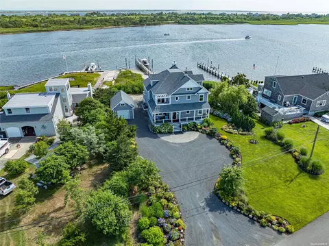 25 Captree Is, Babylon, NY 11702