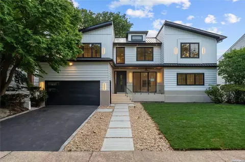 988 Dartmouth Ln, Woodmere, NY 11598