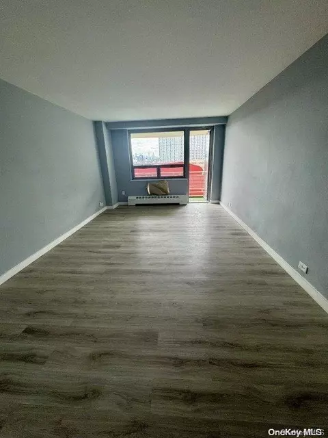61-25 97th St #9P, New York, NY 11374