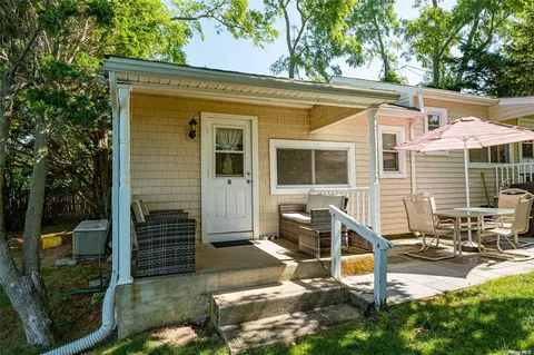 30 Rampasture Rd #C, Hampton Bays, NY 11946