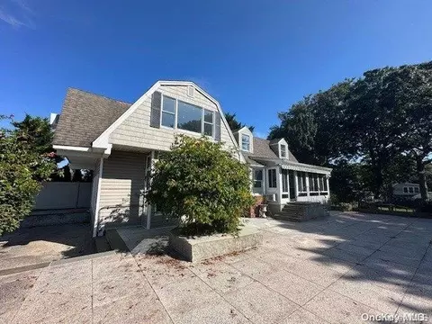 109 Waterview Dr, Sound Beach, NY 11789