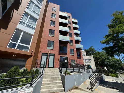 42-29 Parsons Blvd #7C, New York, NY 11355