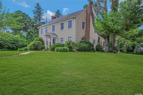 5 Bay Pl, Huntington, NY 11743