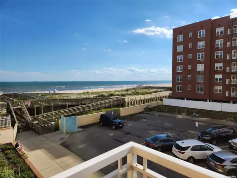 700 Shore Rd #3J, Long Beach, NY 11561