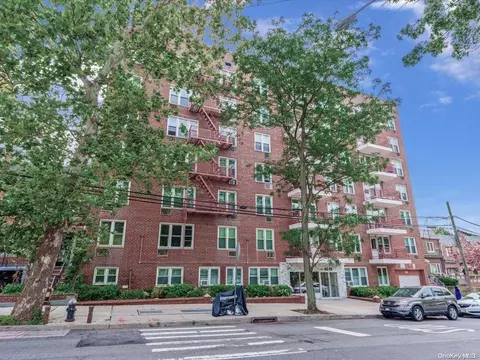 65-15 Alderton St #1A, New York, NY 11374
