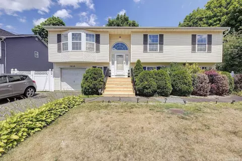 1203 Little East Neck Rd, West Babylon, NY 11704