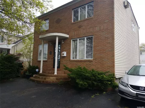 389 Hunnewell Ave, Elmont, NY 11003