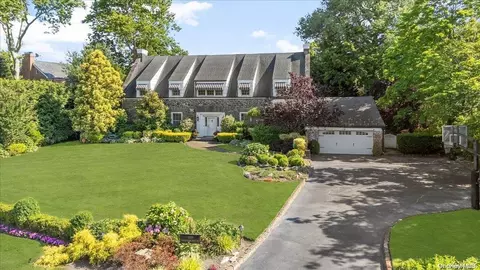 163 Woodmere Blvd S, Woodmere, NY 11598