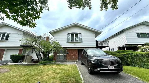 233-19 40th Ave, New York, NY 11363