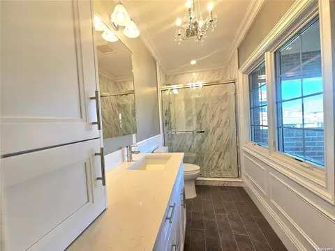 Bath - 150-26 Sullivan Dr, New York, NY 11357 photo 4 of 6