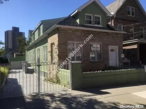 844 E 216 St, New York, NY 10467 photo 1
