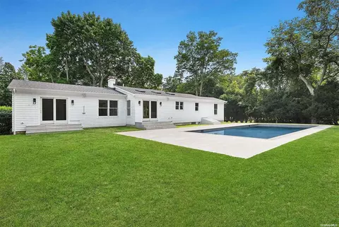 21 Payne Ave, Sag Harbor, NY 11963