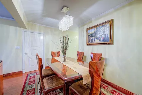 100-25 Queens Blvd #4BB, New York, NY 11375