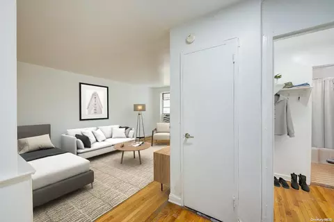 72-61 113 St #3H, New York, NY 11375