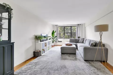 1200 E 53 #6G, Brooklyn, NY 11234