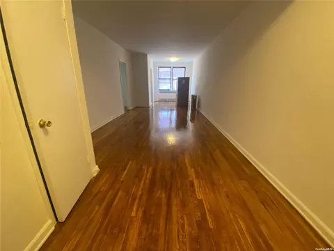 67-40 Yellowstone Blvd #6M, Forest Hills, NY 11375
