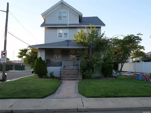 25 Waterfront Blvd, Inwood, NY 11096