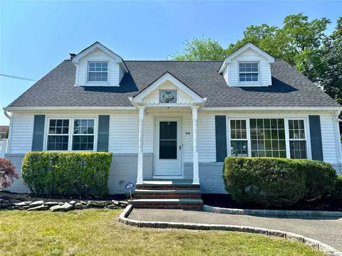 66 Harriet Rd, North Babylon, NY 11703