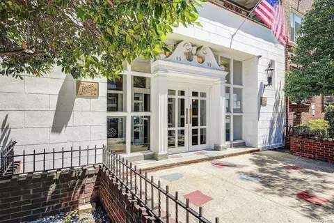 83-33 Austin St #6S, New York, NY 11415