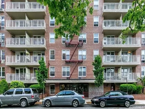 68-20 Selfridge St #2D, New York, NY 11375