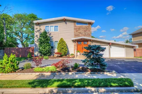 3389 Ocean Ave, Oceanside, NY 11572