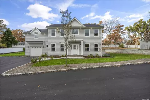 155 Town Line Rd # B, East Northport, NY 11731