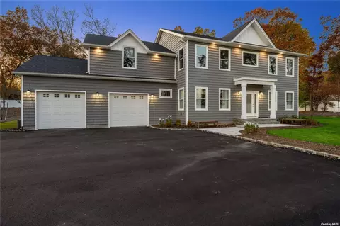 155 Town Line Rd # C, East Northport, NY 11731
