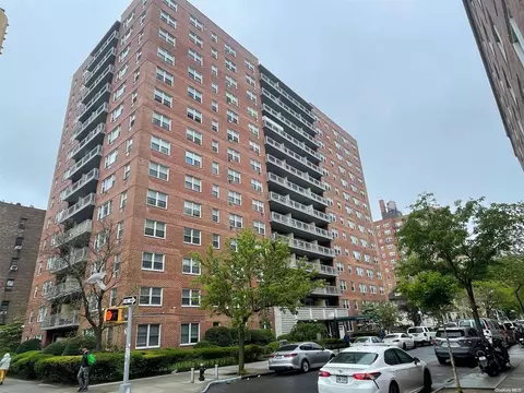 160-10 89th Ave #7K, New York, NY 11432