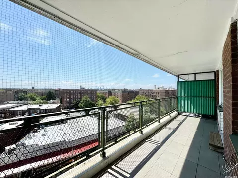 86-15 Broadway #8C, New York, NY 11373