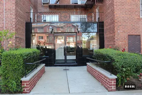 2461 E 29th St #6M, Brooklyn, NY 11235