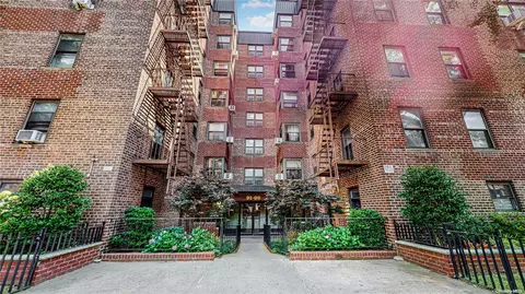 91-08 32 Ave #409, East Elmhurst, NY 11369