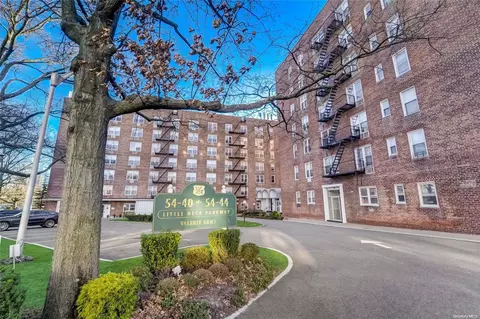 54-44 Little Neck Pkwy #4F, Little Neck, NY 11362