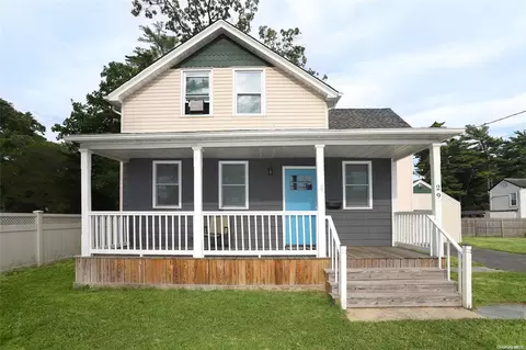29 Washington Ave, Brentwood, NY 11717