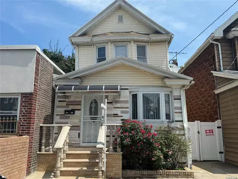 91-11 92nd St, Woodhaven, NY 11421