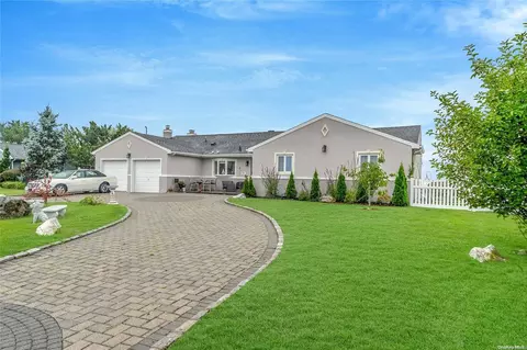337 Grand Central Ave, Amityville, NY 11701