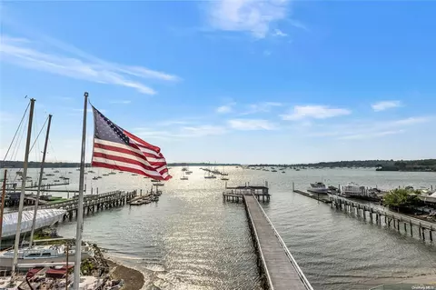 433 Main St #201, North Hempstead, NY 11050