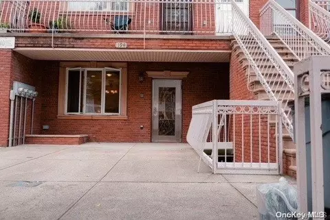 194 Bay 17th St #1G, Brooklyn, NY 11214