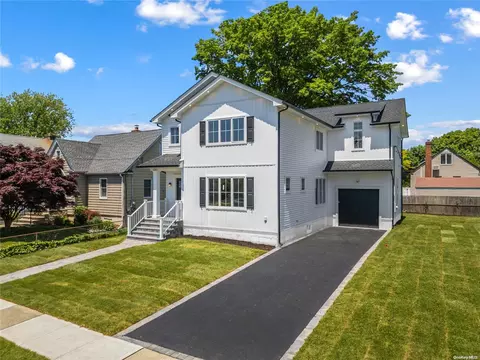 1733 Westmoreland Rd, Merrick, NY 11566