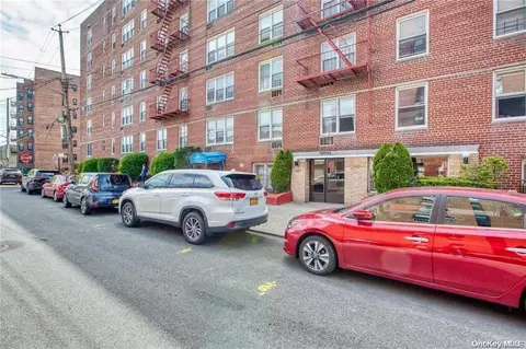 1200 Gravesend Neck Rd #4A, Brooklyn, NY 11229