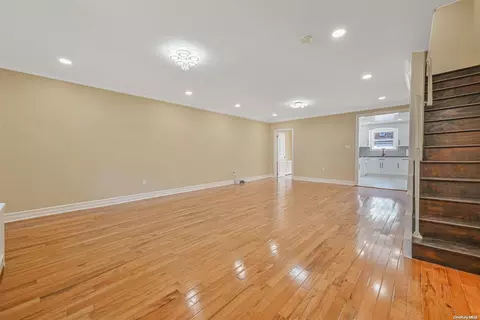 177-50 Ursina Rd, New York, NY 11434