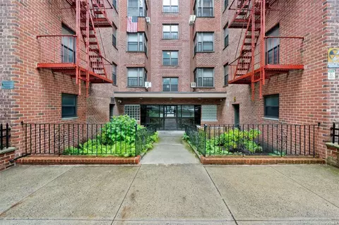 32-25 88th St #D307, East Elmhurst, NY 11369