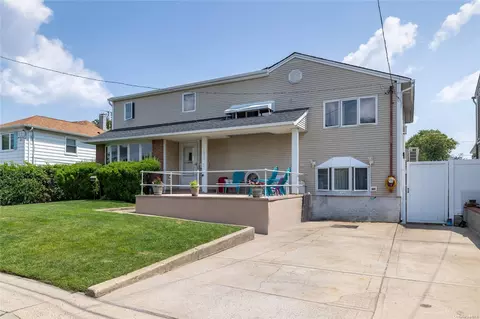 134 Franklin Ave, Island Park, NY 11558