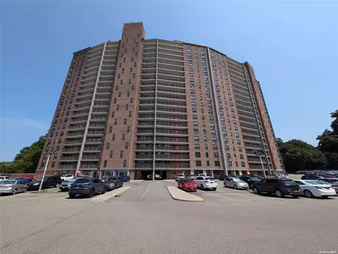 90-50 Union Tpke #14J, New York, NY 11385