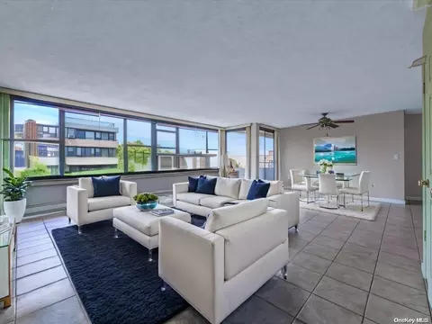 162-30 Powells Cove Blvd #8D, New York, NY 11357